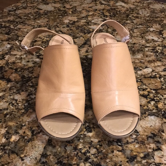 sophia milano Shoes - SOPHIA MILANO OPEN TOE LEATHER HEELS